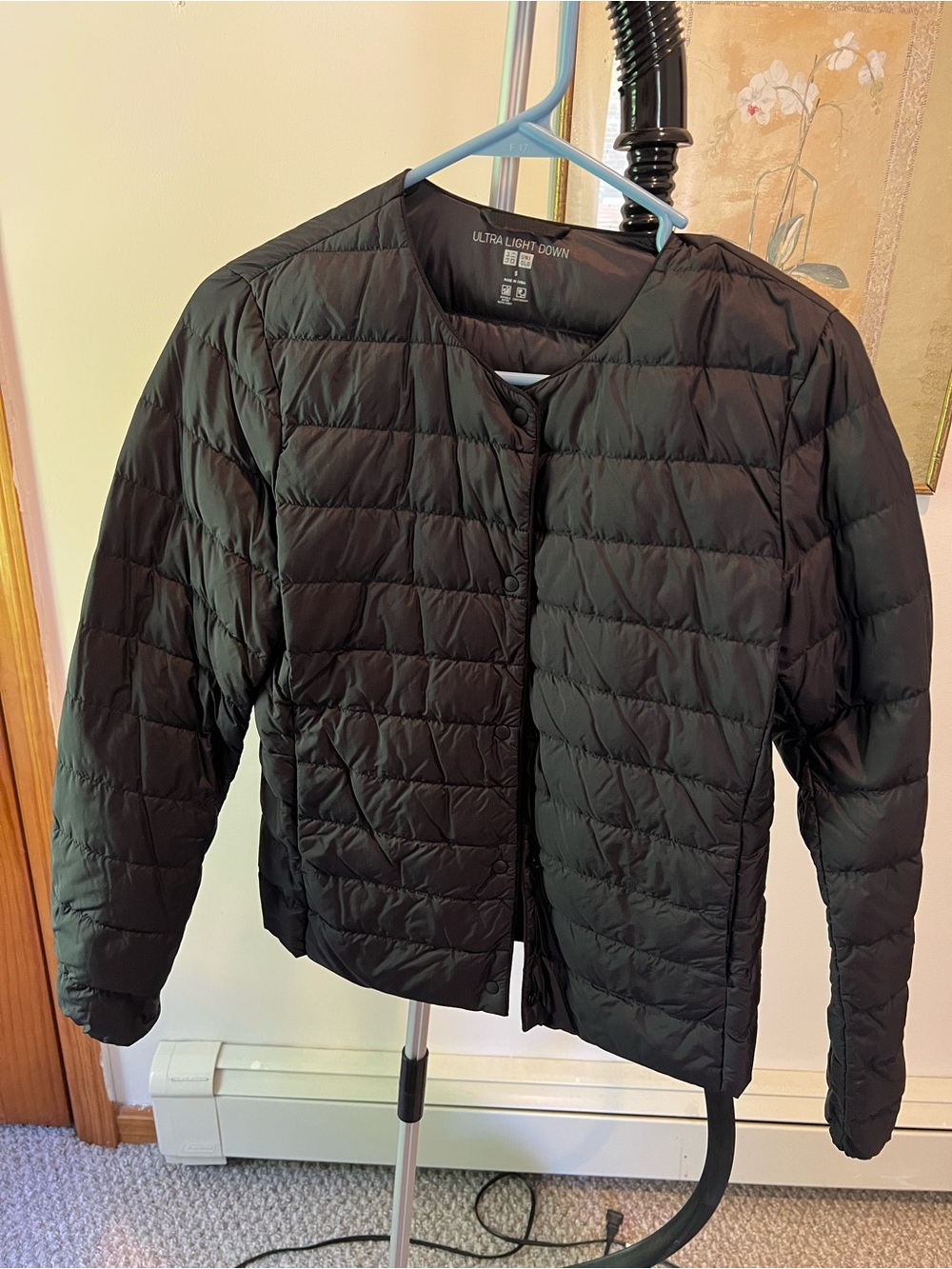 Uniqlo Women's Black Lightweight Quilted Puffer Jacket
